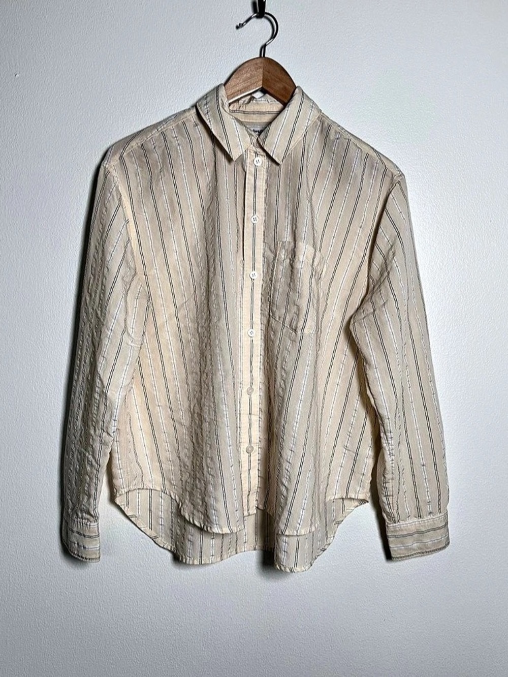 Madewell Relaxed Button-Down Shirt Striped Button Down in Cream & Blue Medium